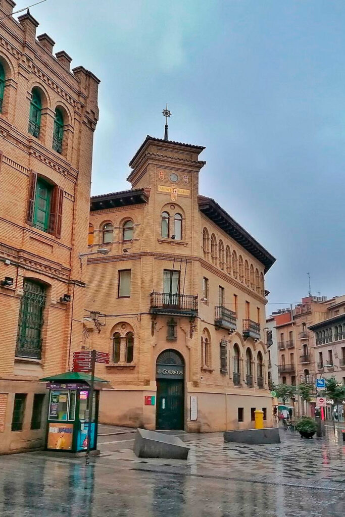 Edificio Correos Huesca